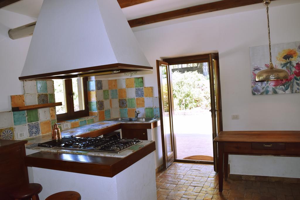 La Cavetta Country House Тревиньяно-Романо Экстерьер фото